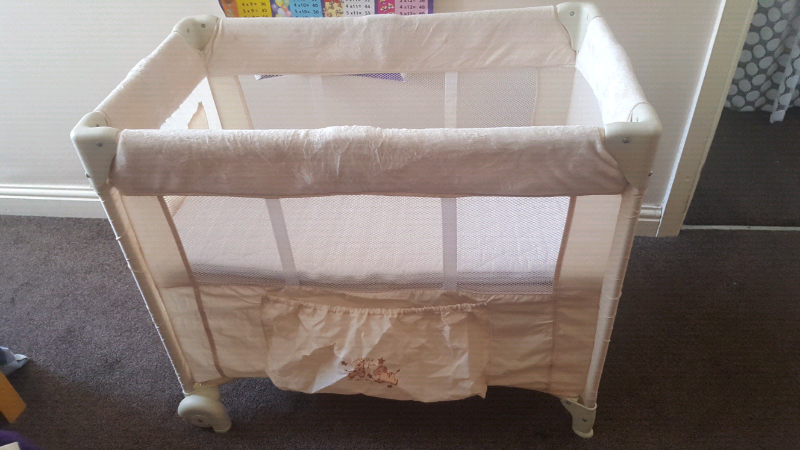 travel cot gumtree